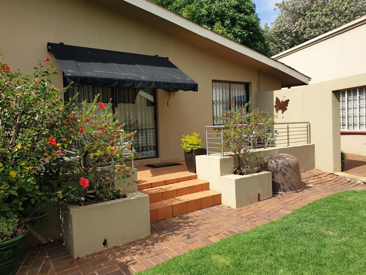125 On Van Buuren Road Guest House Johannesburgo Exterior foto